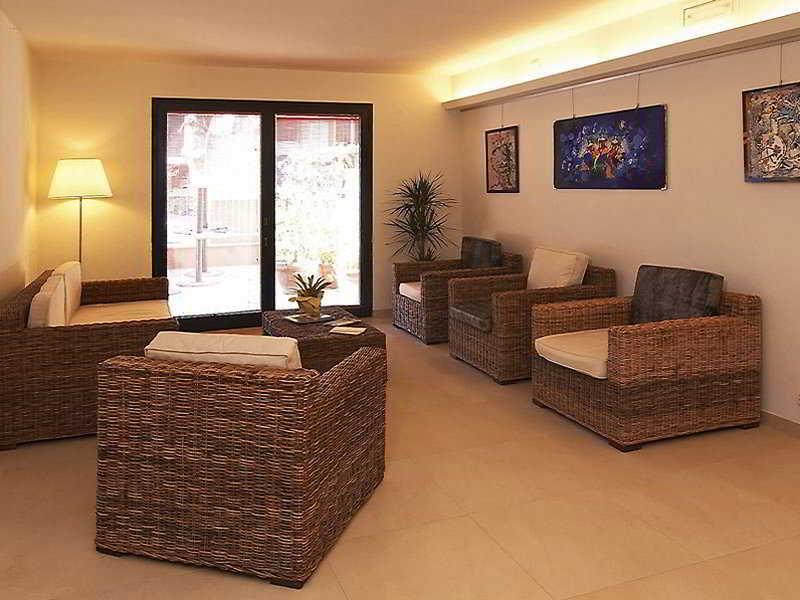 Lalla Hotel