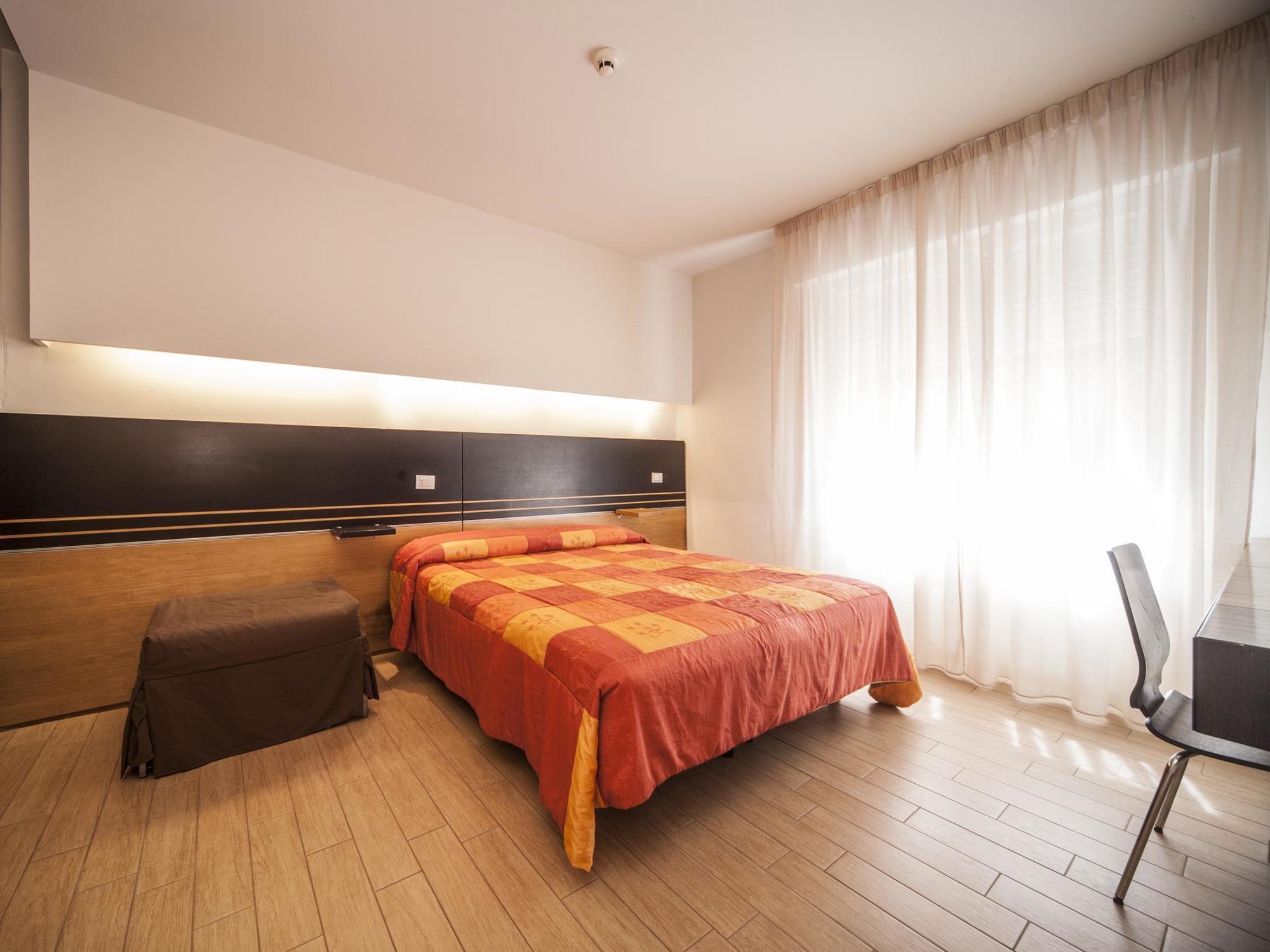 Hotel Lalla 3*